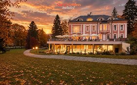 Wellness & Spa Hotel Villa Regenhart